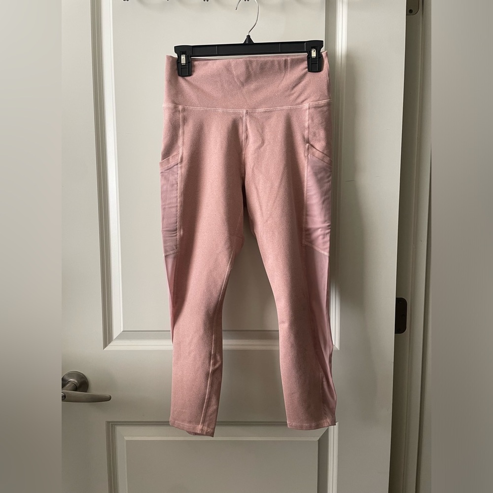 Fabletics workout capris size medium
